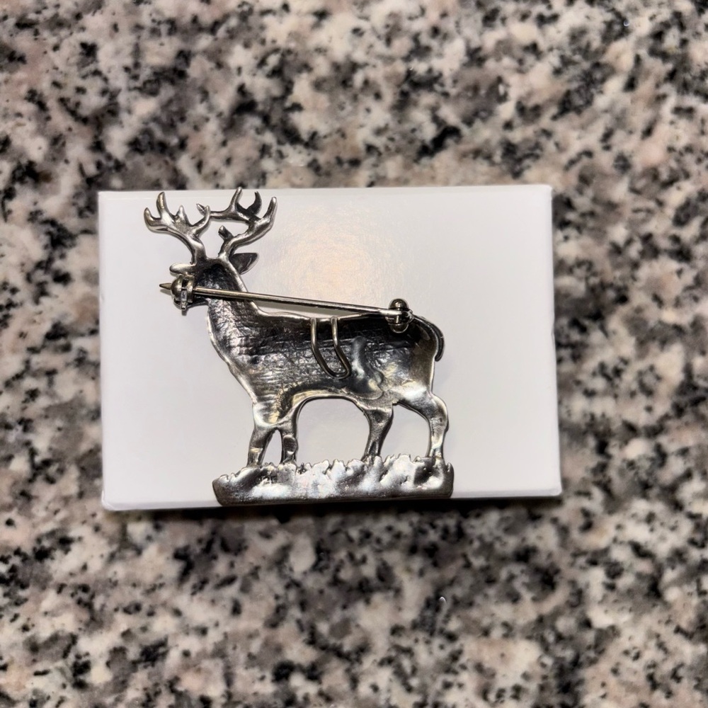 Rare Deer Standing in the Grass Brooch in 925 - Picture 2 of 2